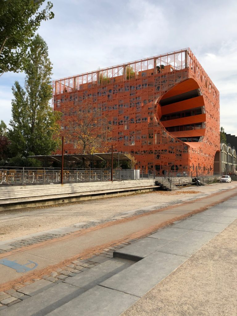 Lione le cube orange