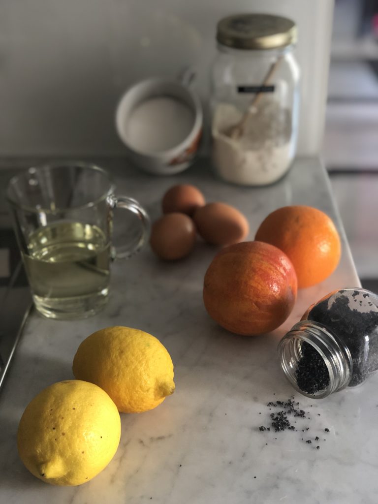 ciambella agrumi e semi di papavero
