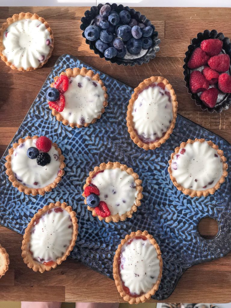 crostatine con la panna cotta