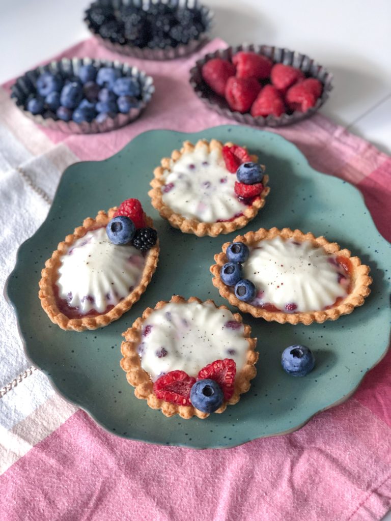 crostatine con la panna cotta